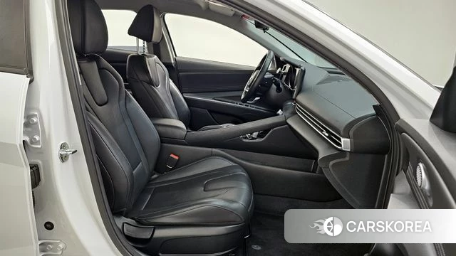 Hyundai Avante (CN7) 2021 Белый из Кореи, фото 2