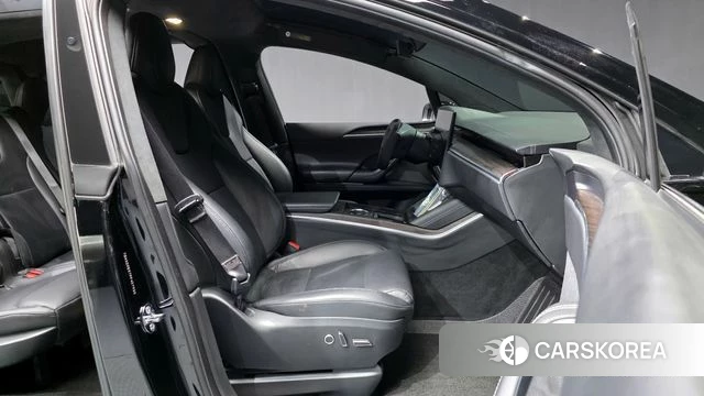 Tesla Model X 2023 Черный из Кореи, фото 2