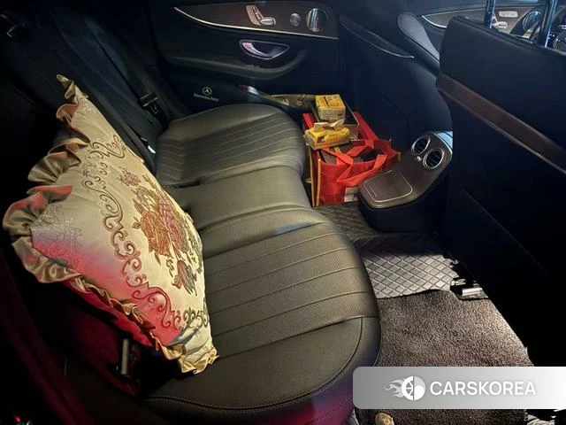 Mercedes-Benz E-class 2021 Черный из Китая, фото 2