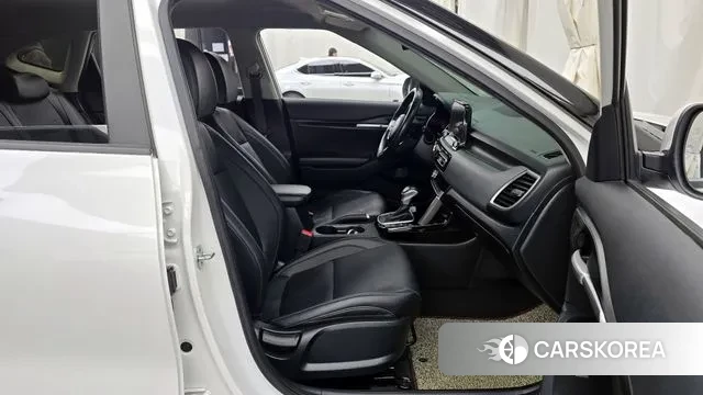 Kia Seltos 2021 Белый из Кореи, фото 2