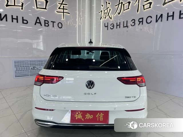 Volkswagen Golf 2023 Белый из Китая, фото 2