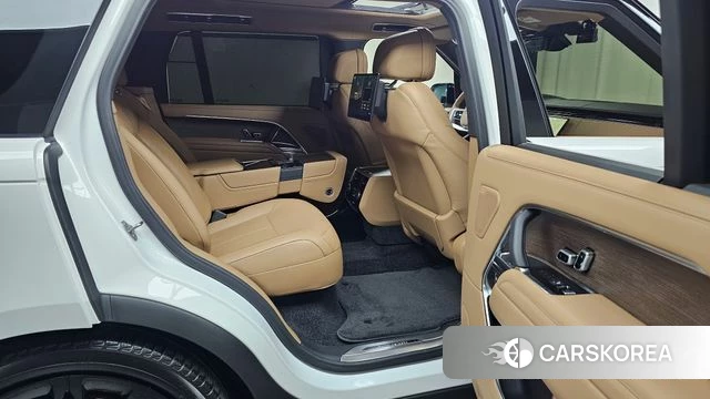 Land Rover Range Rover 5th Generation 2023 Белый из Кореи, фото 2