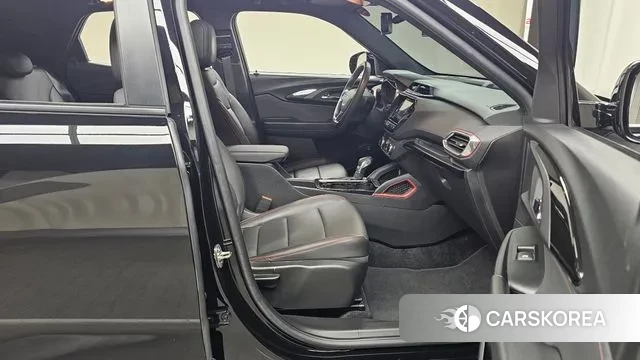 Chevrolet (GM Daewoo) Trailblazer 2021 Черный из Кореи, фото 2