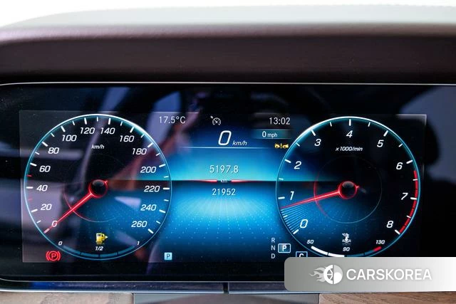 Mercedes-Benz E-class 2023 Черный из Китая, фото 2