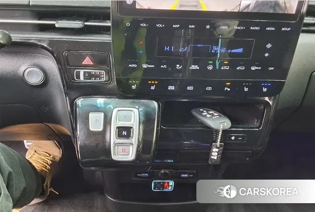 Hyundai Staria 2022 Черный из Кореи, фото 2