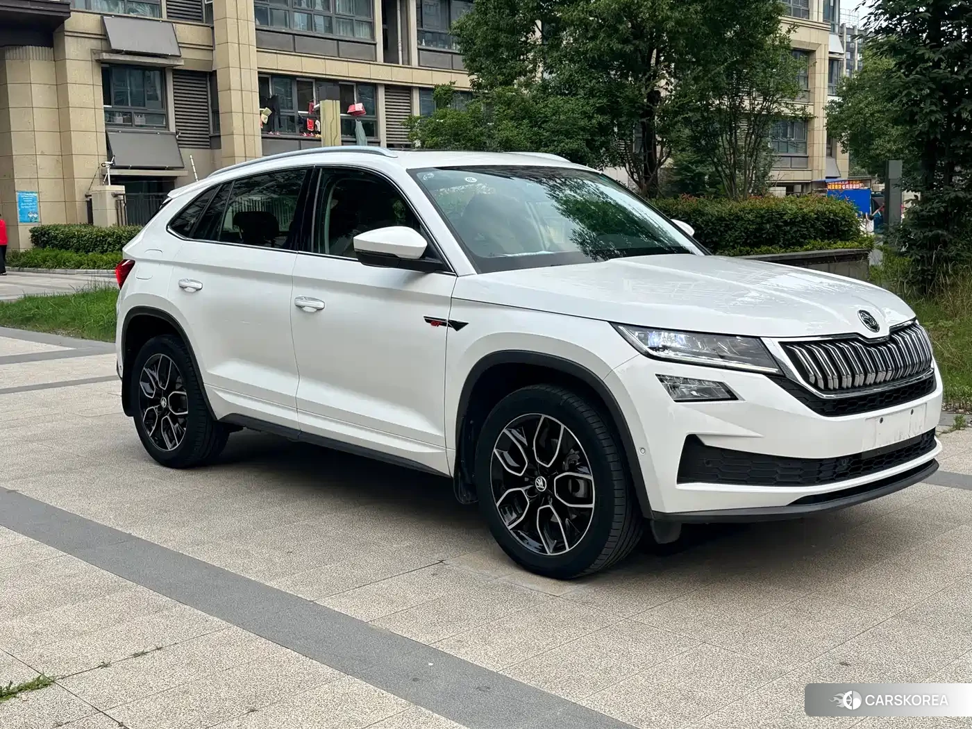 Skoda Kodiak GT 2021 Белый из Китая, фото 2