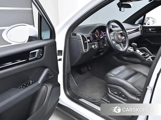 Porsche Cayenne (PO536) 2023 Белый из Кореи, фото 2