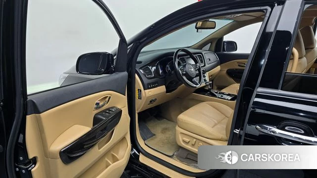 Kia The New Carnival 2019 Черный из Кореи, фото 2