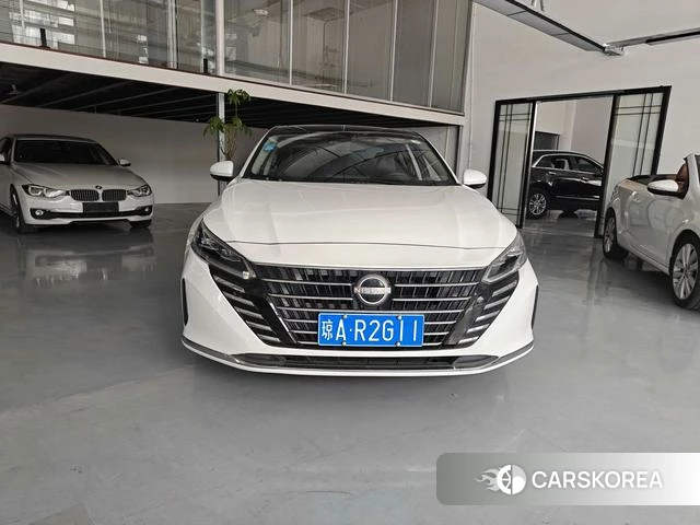 Nissan Teana 2023 Белый из Китая, фото 2