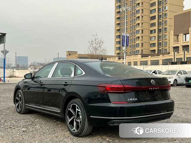 Volkswagen Passat 2025 Черный из Китая, фото 2