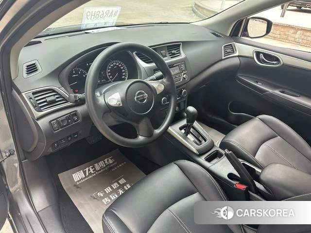 Nissan Xuan Yi 2023 Темно-серый из Китая, фото 2