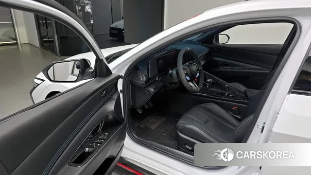 Hyundai The New Avante (CN7) 2025 Белый из Кореи, фото 2