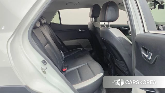 Kia Stonic 2019 Белый из Кореи, фото 2
