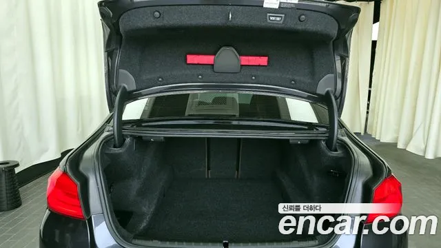 BMW 5 Series (G30) 2020 Серый из Кореи, фото 2