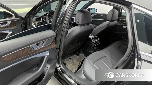 Audi A6 (C8) 2022 Черный из Кореи, фото 2