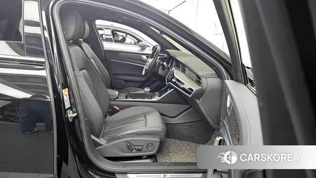 Audi A6 (C8) 2022 Черный из Кореи, фото 2