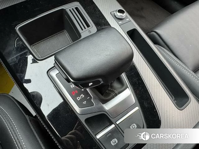 Audi Q5L 2023 Черный из Китая, фото 2