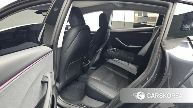 Tesla Model 3 2025 Серый из Кореи, фото 2