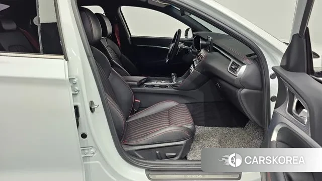 Genesis The New G70 2021 Белый из Кореи, фото 2