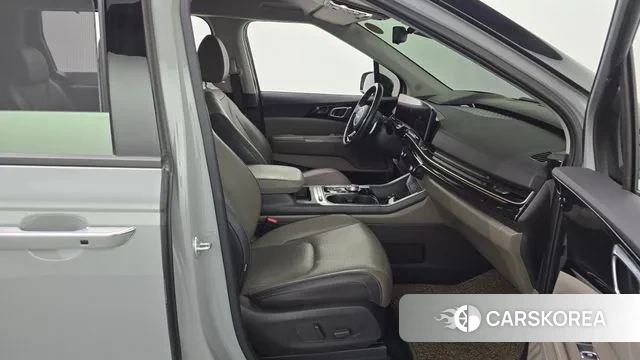 Kia The New Carnival 4th Generation 2024 Серебристо-серый из Кореи, фото 2