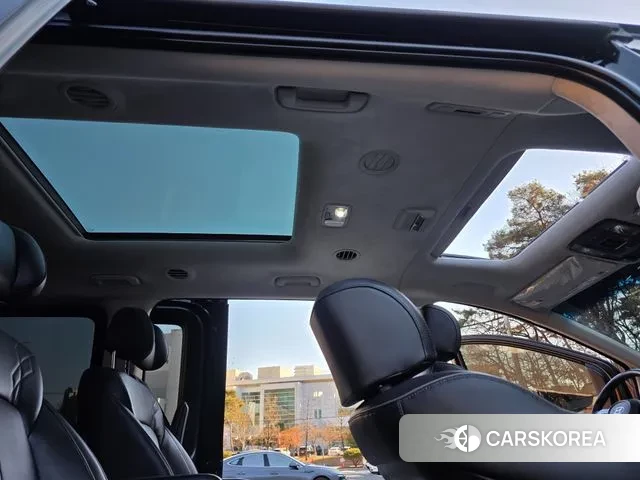 Hyundai Staria 2022 Черный из Кореи, фото 2