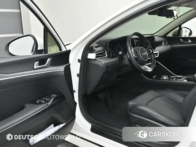 Kia K5 3rd generation 2022 Белый из Кореи, фото 2