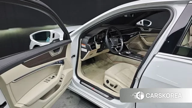 Audi A6 (C8) 2023 Белый из Кореи, фото 2