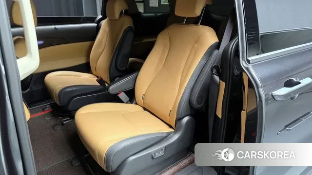 Kia Carnival 4th generation 2023 Серый из Кореи, фото 2