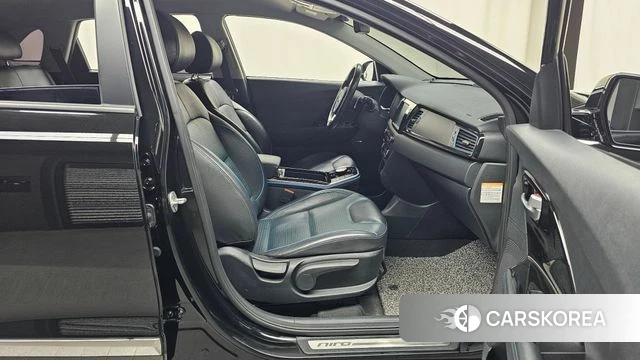 Kia Niro EV 2018 Черный из Кореи, фото 2