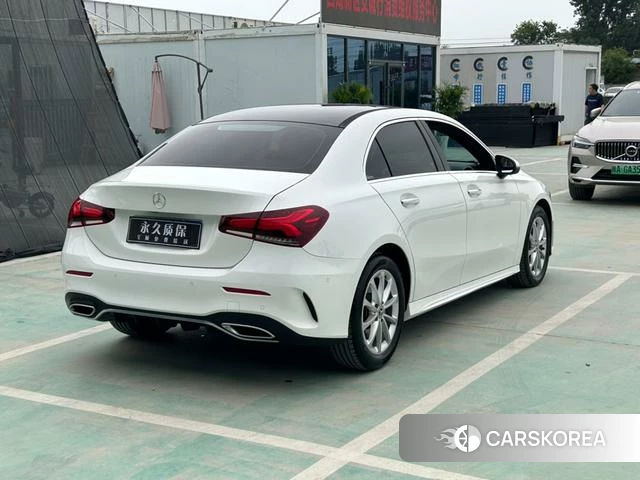 Mercedes-Benz Class A 2022 Белый из Китая, фото 2