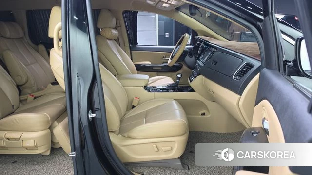 Kia The New Carnival 2019 Черный из Кореи, фото 2
