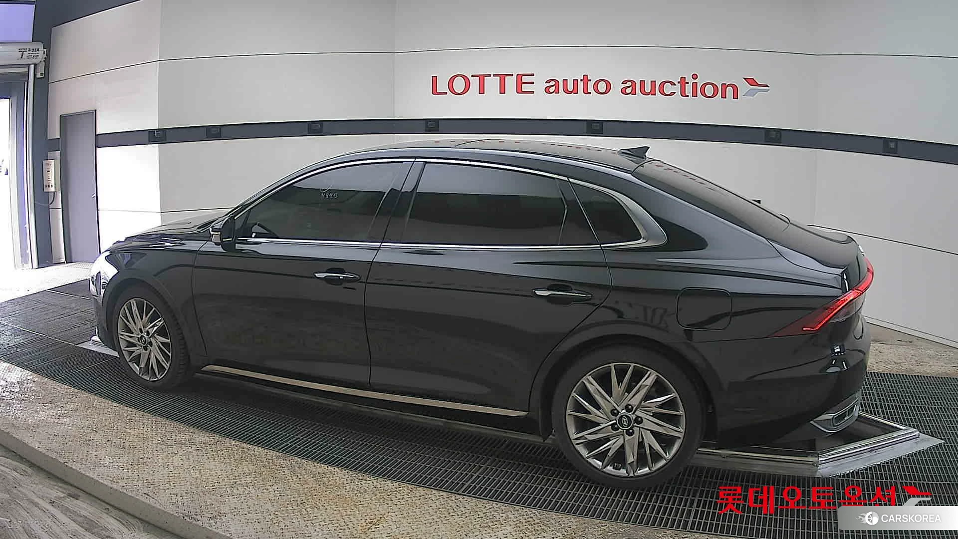 Hyundai Grandeur 2022 Midnight Black Pearl из Кореи, фото 2