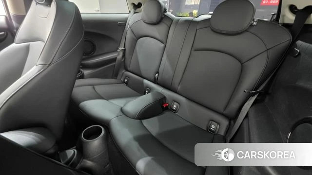 Mini Cooper S 2022 Зеленый из Кореи, фото 2