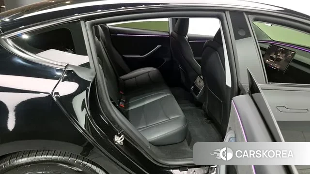 Tesla Model 3 2024 Черный из Кореи, фото 2