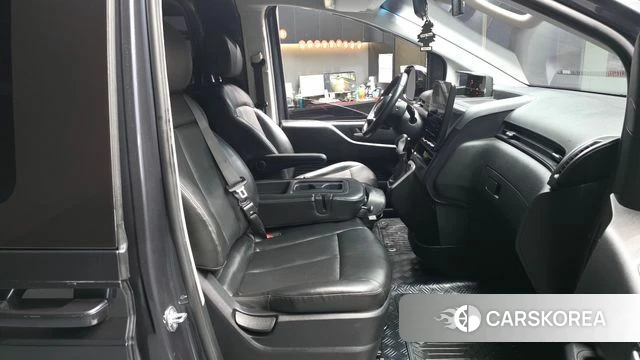 Hyundai Staria 2021 Серый из Кореи, фото 2