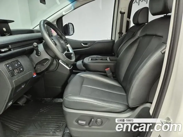 Hyundai Staria 2022 Белый из Кореи, фото 2