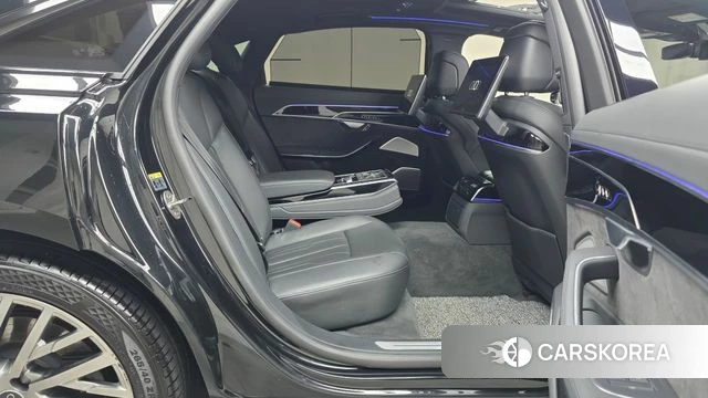 Audi A8 (D5) 2021 Черный из Кореи, фото 2
