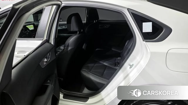 Kia The New K3 2nd generation 2021 Белый из Кореи, фото 2