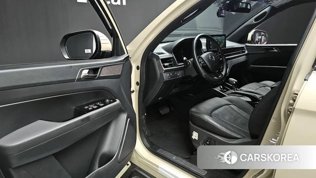 Ssangyong The New Rexton Sport 2023 Жемчужный цвет из Кореи, фото 2