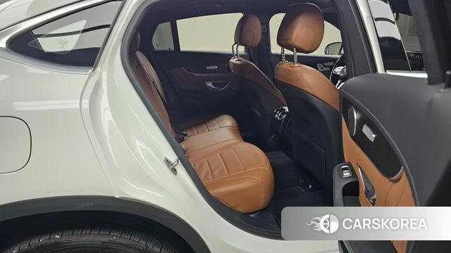 Mercedes-Benz GLC-Class X253 2022 Белый из Кореи, фото 2