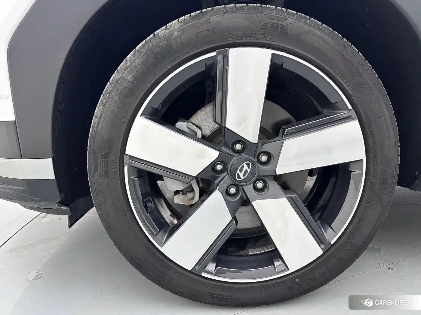 Hyundai Santa Fe 2024 Белый из Китая, фото 2