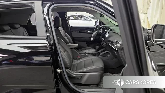 Chevrolet (GM Daewoo) Trailblazer 2022 Черный из Кореи, фото 2