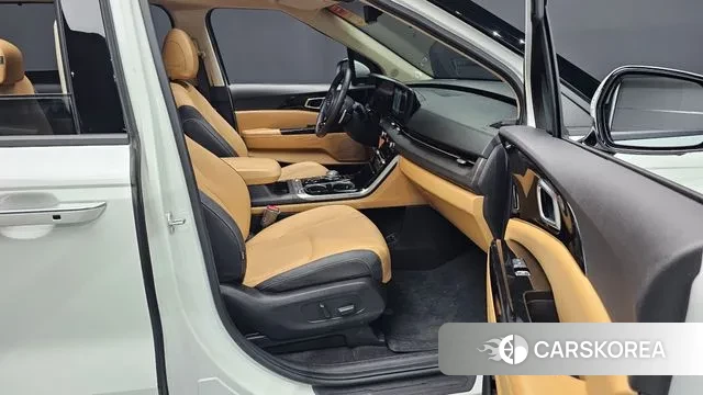 Kia Carnival 4th generation 2022 Белый из Кореи, фото 2