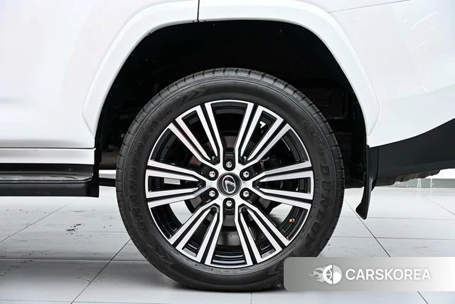 Lexus LX 2024 Белый из Китая, фото 2