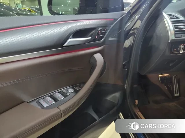 BMW X3 (G01) 2024 Серый из Кореи, фото 2