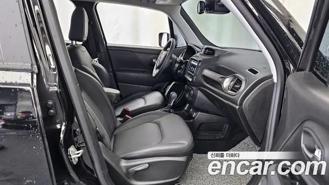 Jeep Renegade 2022 Черный из Кореи, фото 2