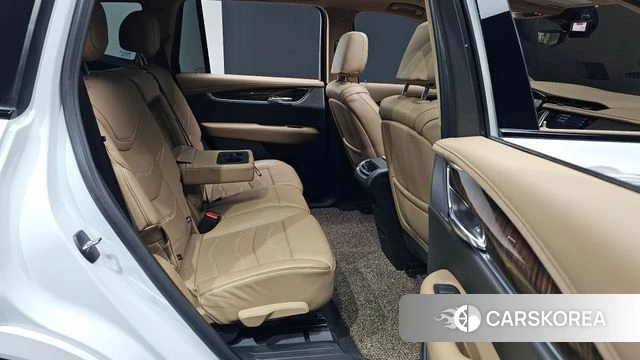 Cadillac XT6 2023 Белый из Кореи, фото 2