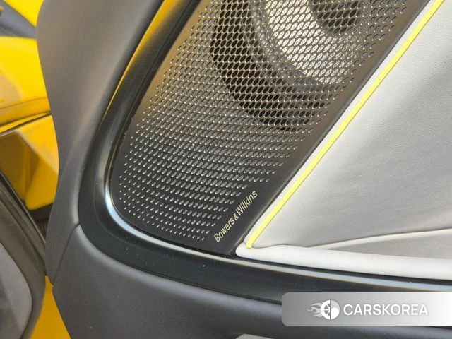 McLaren Artura 2023 Желтый из Кореи, фото 2