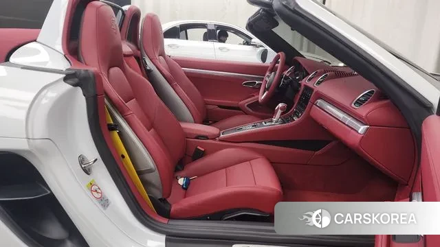 Porsche 718 Boxster 2022 Белый из Кореи, фото 2