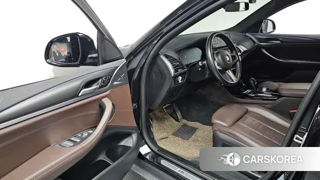 BMW X4 (G02) 2021 Черный из Кореи, фото 2